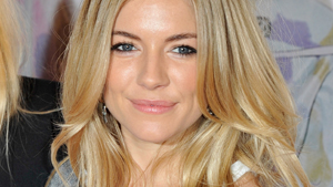 Illustration for article titled Slimmed-Down Kirstie Alley Is Anti-Plastic Surgery
